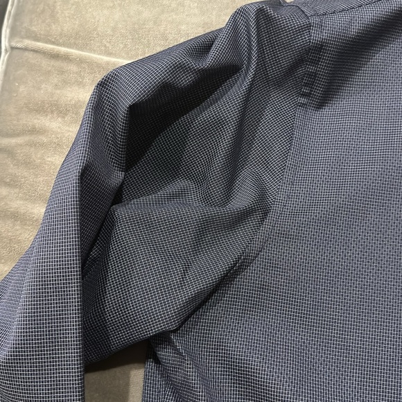 NWOT men’s theory blue button down - Picture 3 of 6